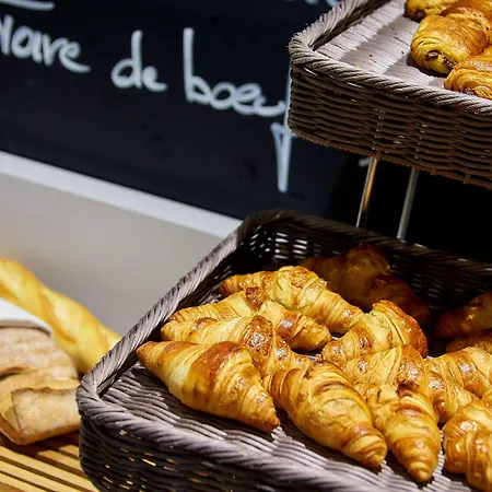 Campanile Centre - Gare Ξενοδοχείο Ντιζόν