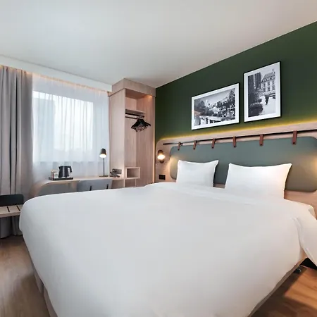 Campanile Prime - Centre Gare Hotell 3*