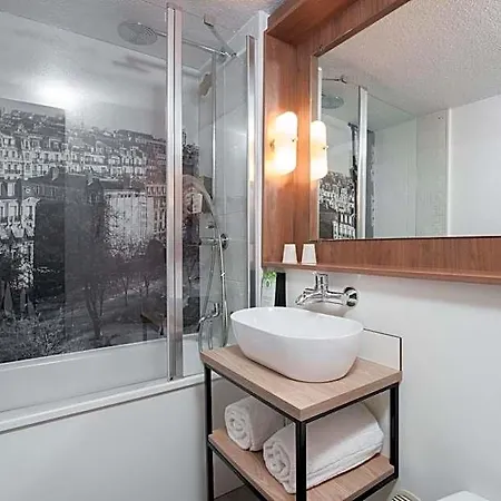 Campanile Prime - Centre Gare 3* Dijon