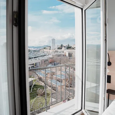 Campanile Centre - Gare Hotel Dijon