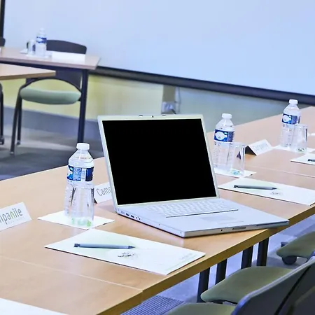 Campanile Centre - Gare Ξενοδοχείο Ντιζόν