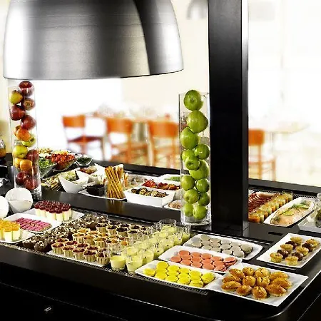 Campanile Centre - Gare Ντιζόν