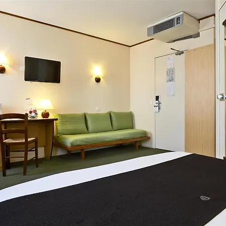 Campanile Centre - Gare Hotell Dijon