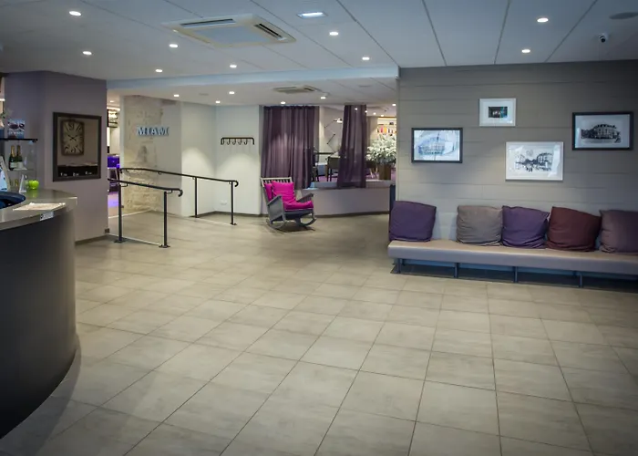 Campanile Centre - Gare Hotel Dijon