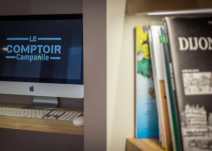 カンパニール サントル ギャール ホテル