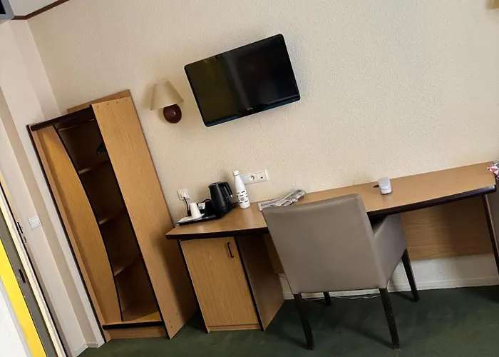 Campanile Centre - Gare Hotel 3*