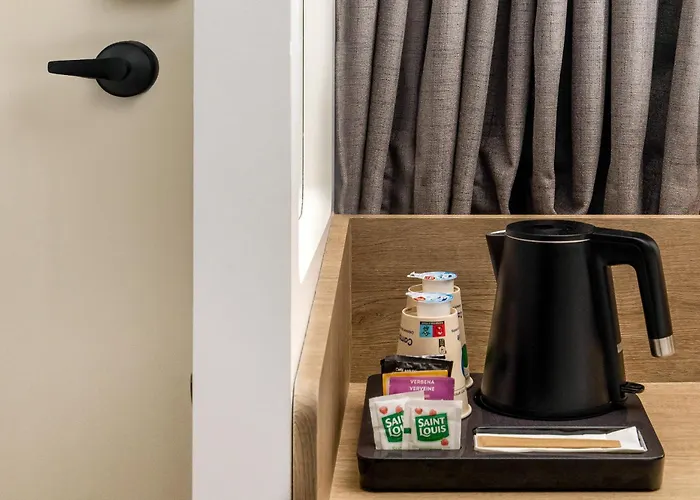 カンパニール サントル ギャール ホテル