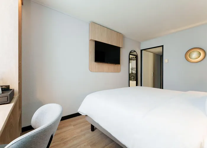 Campanile Centre - Gare Hotel Digione